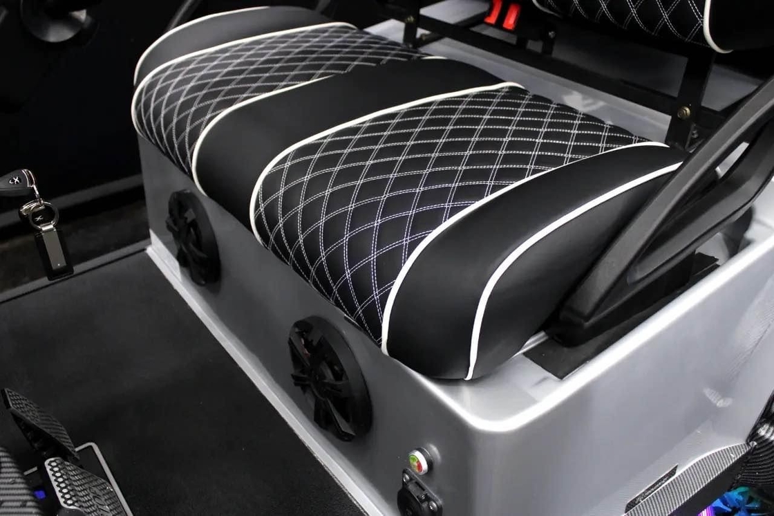 Van de het Golfauto van EV4+2G 25mph de HOOGSTE Klantgerichte Upgradeable Kleuren Hoog Beëindigen